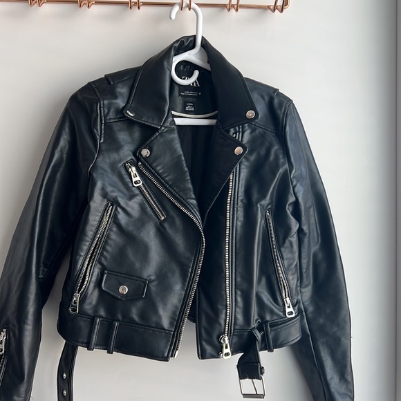 Zara women’s leather jacket - Picture 2 of 5
